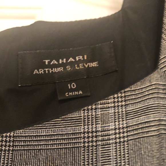 Tahari dress - Picture 3 of 4